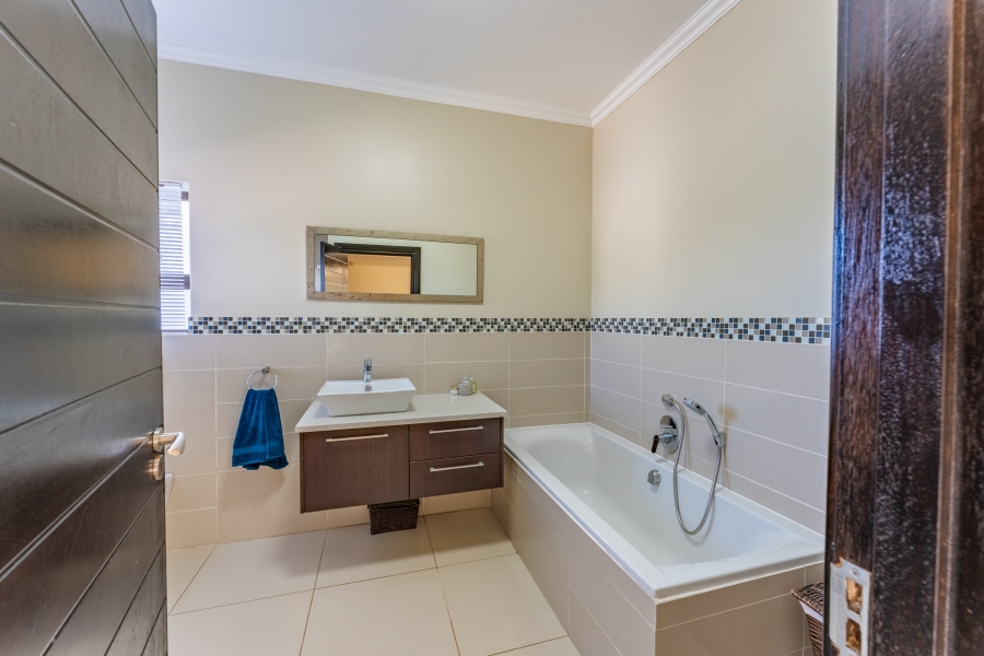 4 Bedroom Property for Sale in St Francis Links Eastern Cape